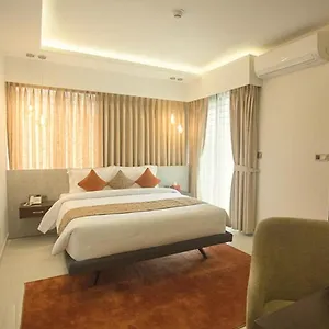 4* Отель Jatra Flagship View