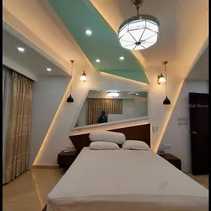 The Castle Hotel